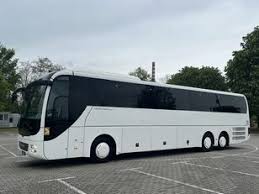 Bussen / Tot 59 personen